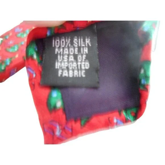 Vintage Red Green 100% Silk Mens Tie Necktie Holiday Christmas Tree - Picture 3 of 4